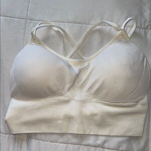 NVGTN WHITE FLOURISH Sports Bra